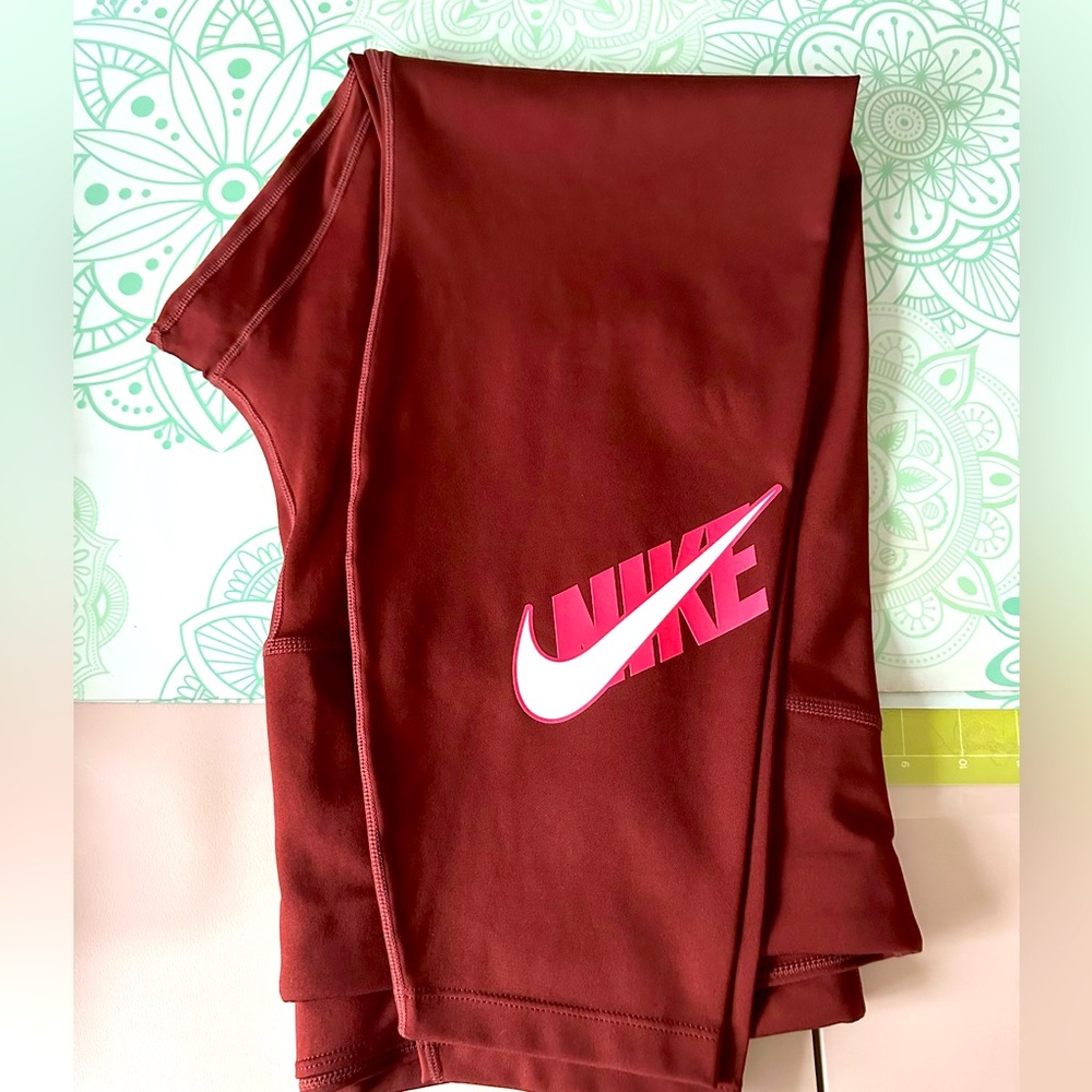 Nike work out set.